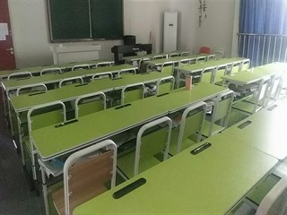 上课书桌